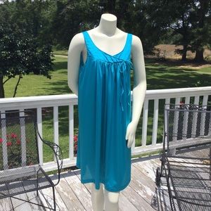 Ladies Short Gown